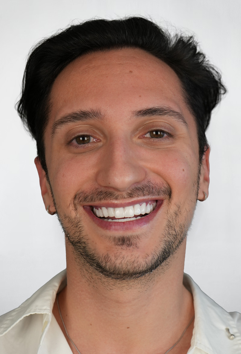 Patient smile 11